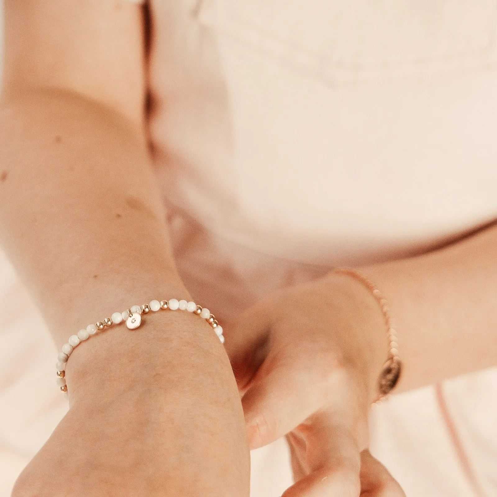 Focus With Me Crystal Bracelet • Pearl & Howlite