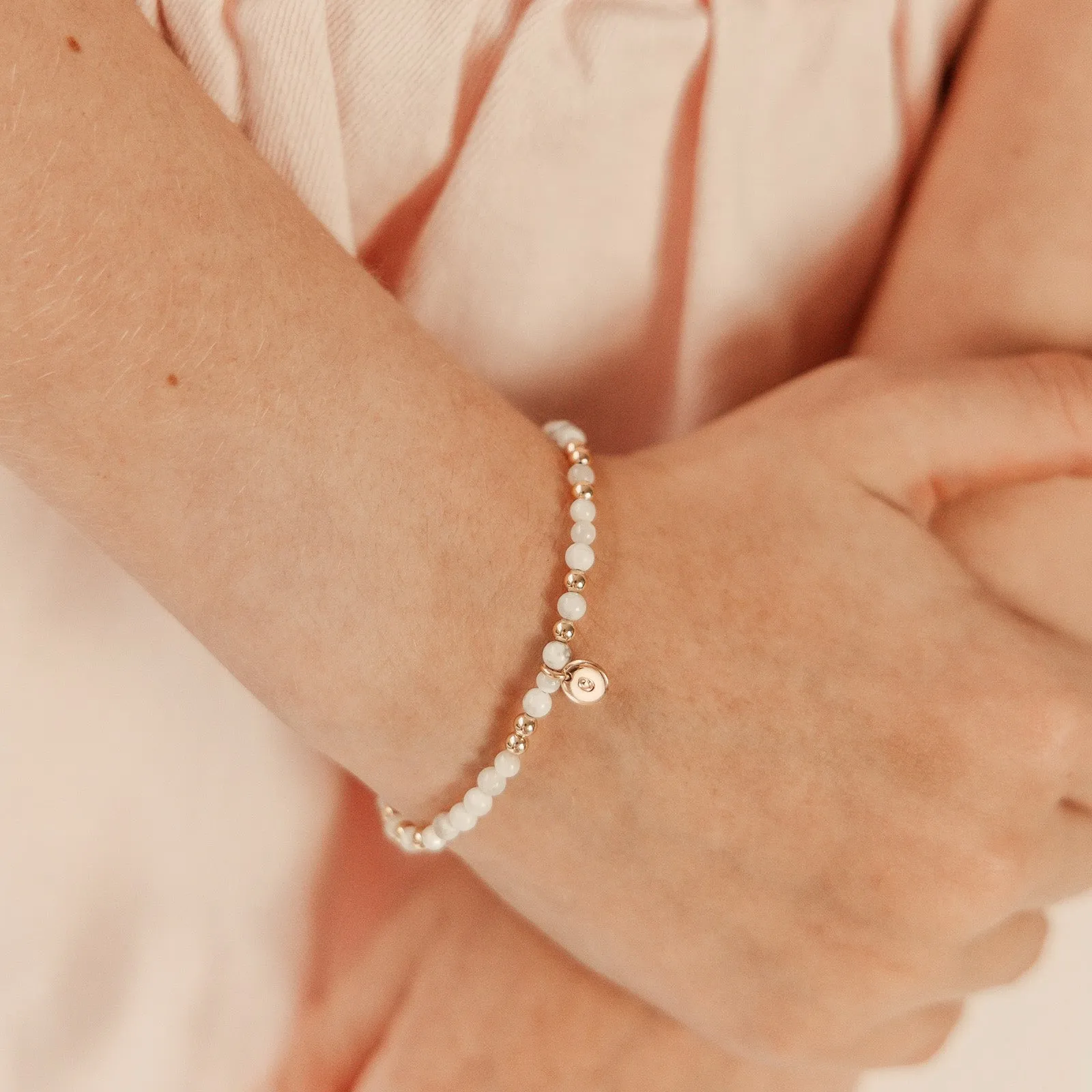 Focus With Me Crystal Bracelet • Pearl & Howlite