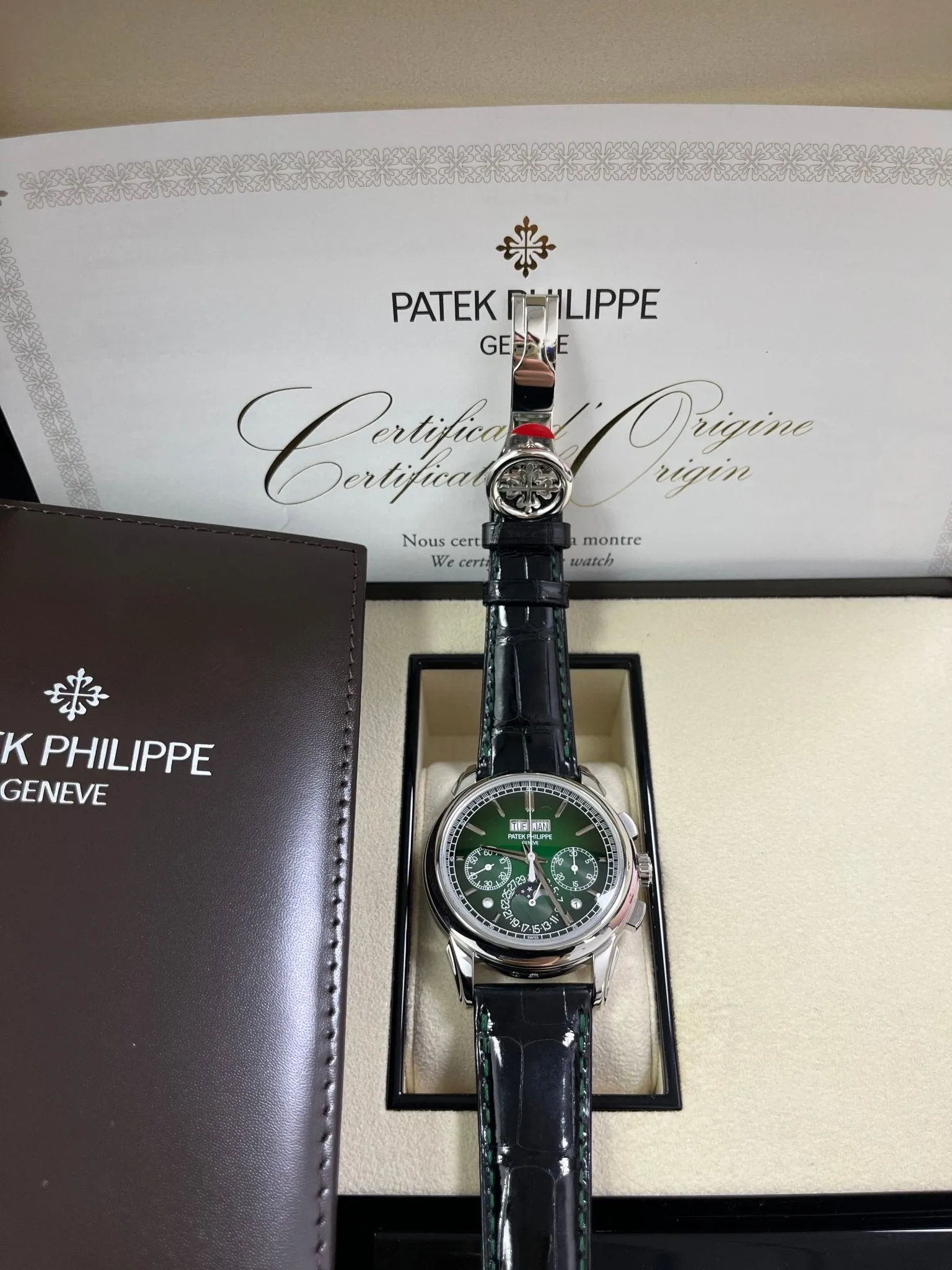 Patek Philippe Perpetual Calendar Chronograph Grand Complications Platinum Green Dial 5270P-0014