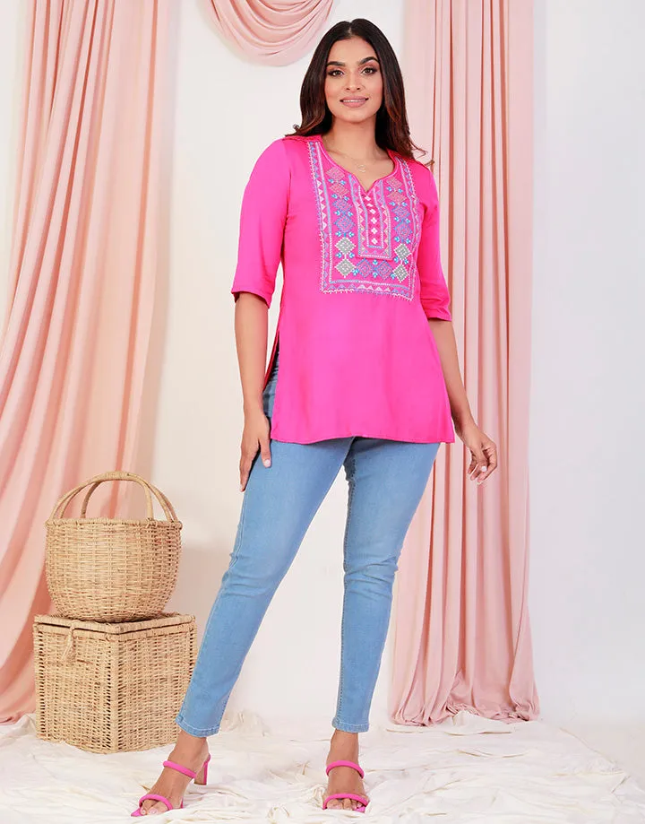 Split Neck Line Kurtha with Embroidered Details